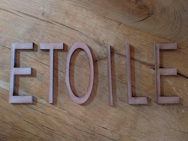 Mot &quot;Etoile&quot;