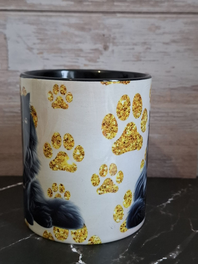 Mug noir persan
