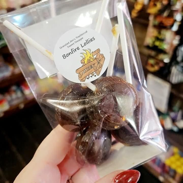  Gift Pack of 4 Bonfire lollies 