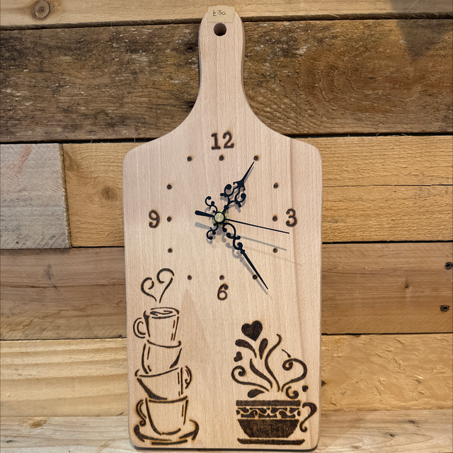 Chopping Board Pyrography Clock 