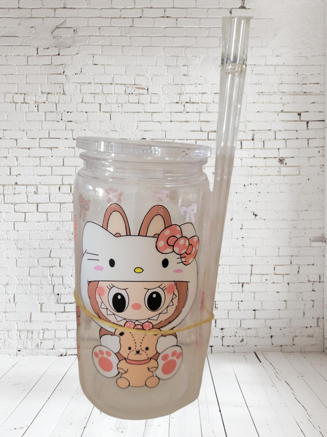 Gourde avec paille en plastique labubu