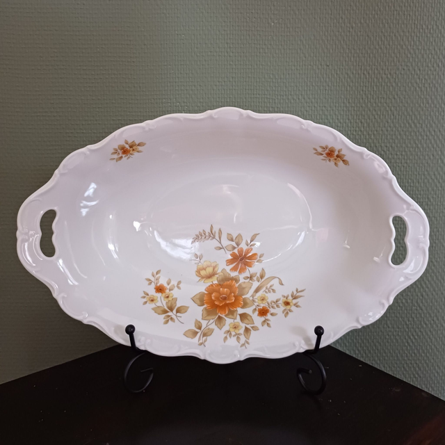 Seltmann Weiden | Serveerschaal Vleesschaal Ovaal open handgrepen (afmetingen 33,0 x 21,5 x 6,5 cm) Rijk oranje geel bloemendecor | Vintage