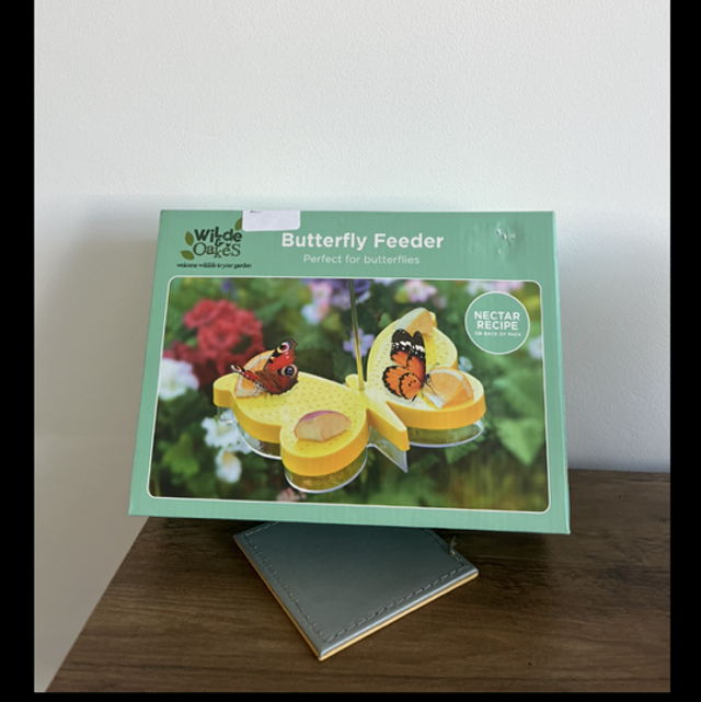 Butterfly nectar feeder