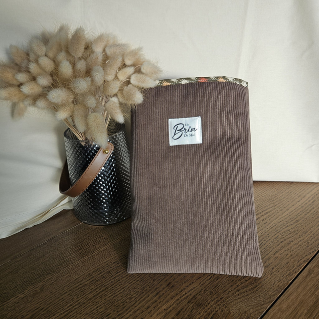 Housse de livre marron format Broché