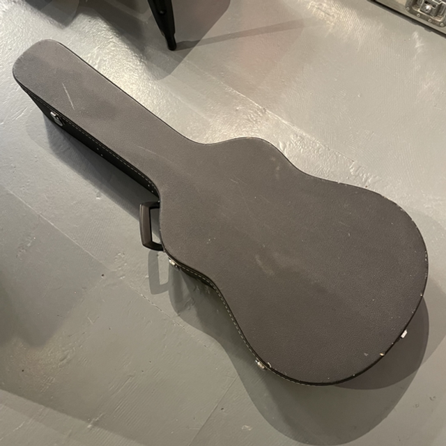 Acoustic Guitar Case - Pre Owned 