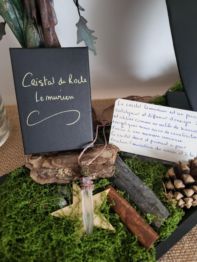 Cristal de Roche Lémurien : Perthro