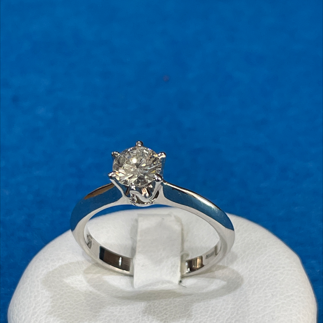 ANELLO SOLITARIO DIAMANTE NATURALE 0,56 Ct. VVS2 