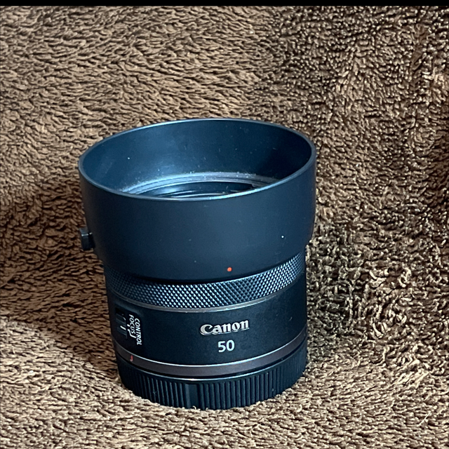 Lente Canon RF 50mm f/1.8 STM - Usada