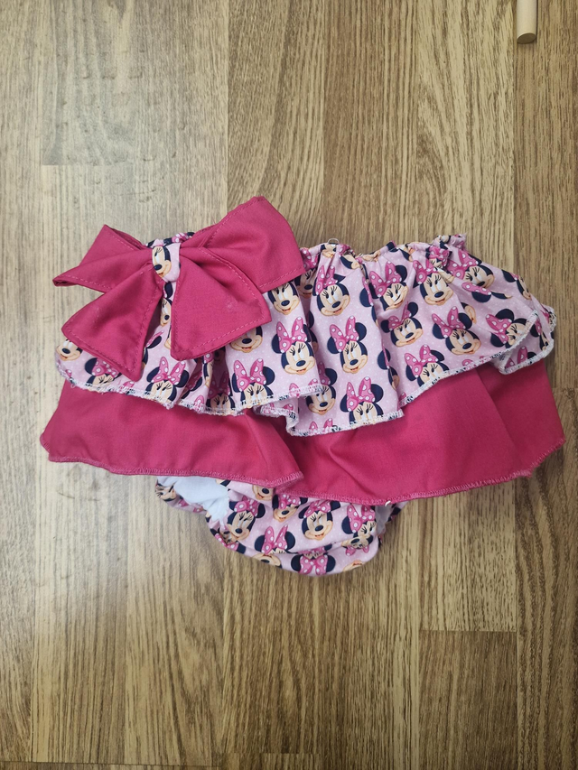 Cubre-pañal con volantes MINNIE CARAS