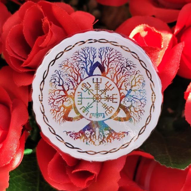 Pin's Arbre de vie Vegvisir