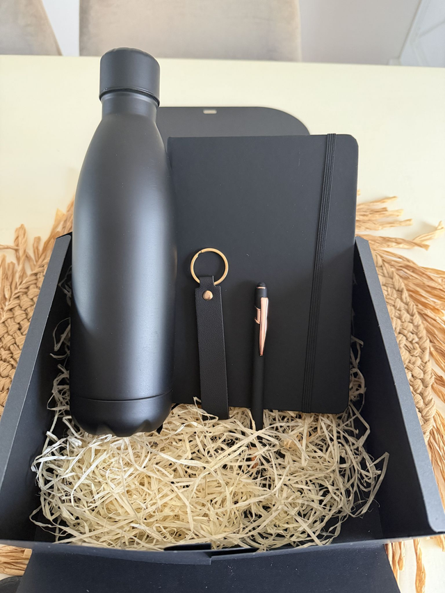 Coffret cadeau 4 produits noir et doré