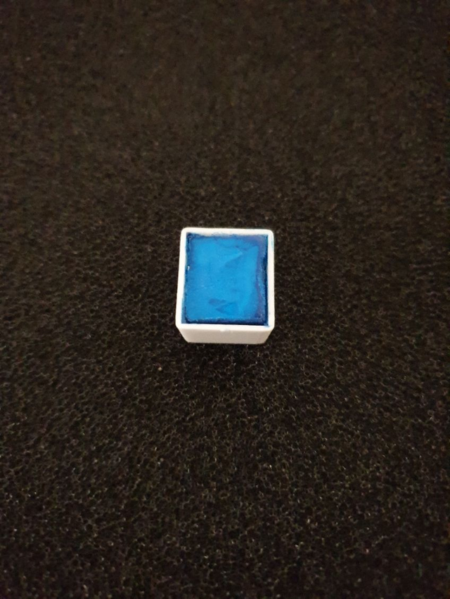 Demi-godet bleu néon