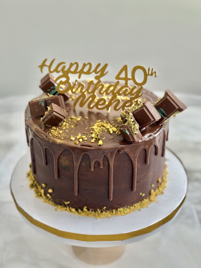 Dubai Kunafa chocolate Cake