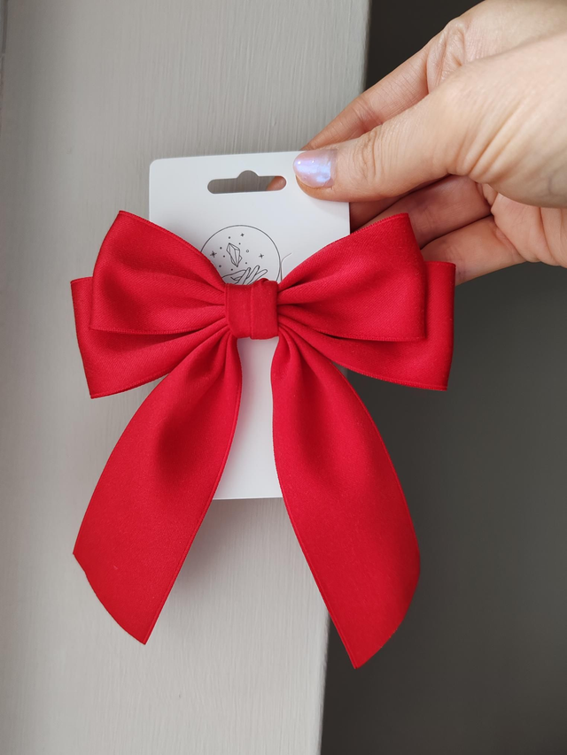 Red hairbow 