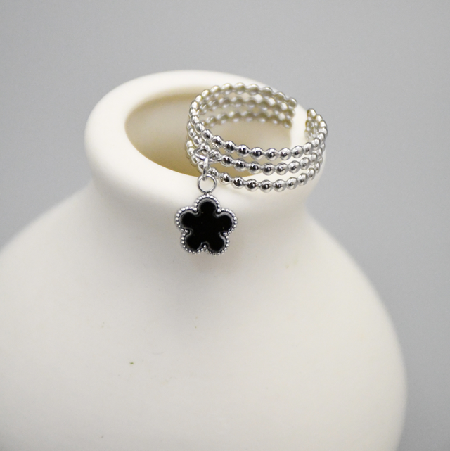 Bague triple pampille trèfle 