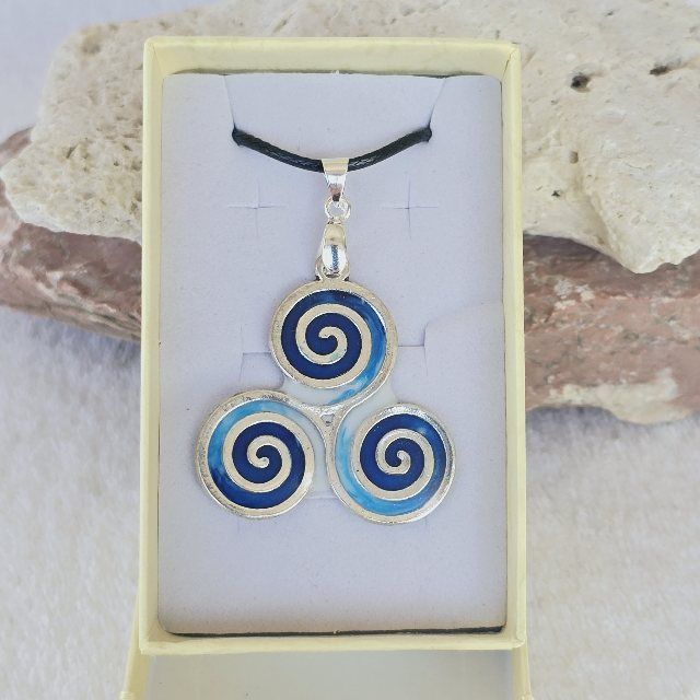 MEDAILLON ARTPIM TRISKELL