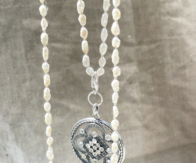 Echte Perlenkette mit Anhänger 