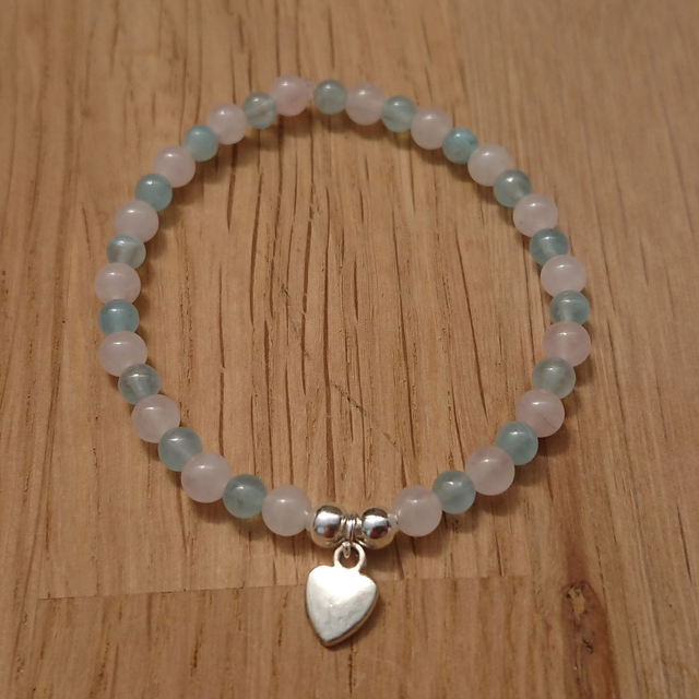 Bracelet cœur d&#039;enfant