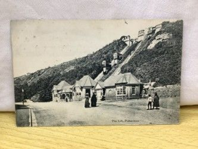 Folkestone, Kent, The Lift, Posted 1905 Valentine's Series Postcard. Our Ref No. R185 £2.50