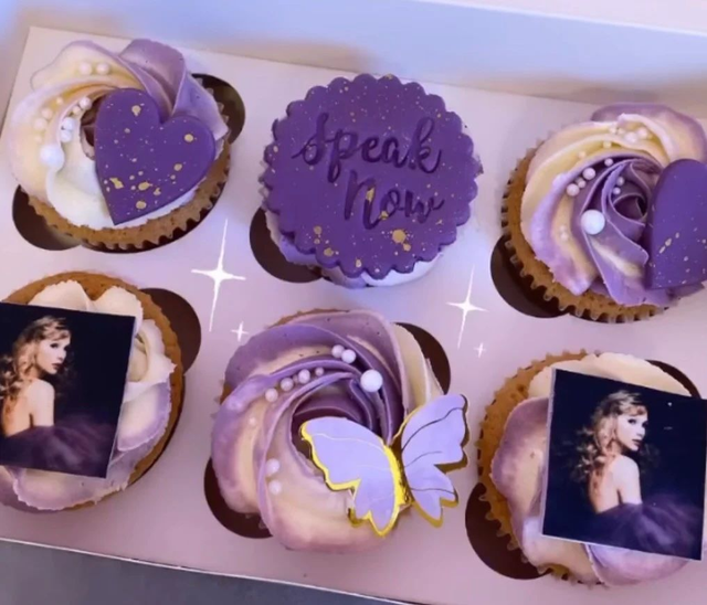 Swiftie Cupcakes  
