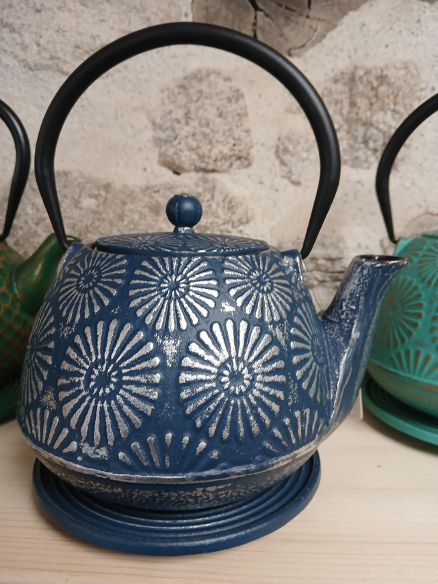 Théière en fonte bleue et argent 1,2 litre