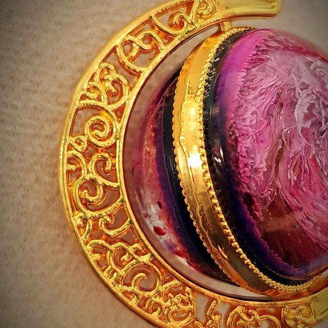 Éclosion Stellaire – Fragment de Vénéra