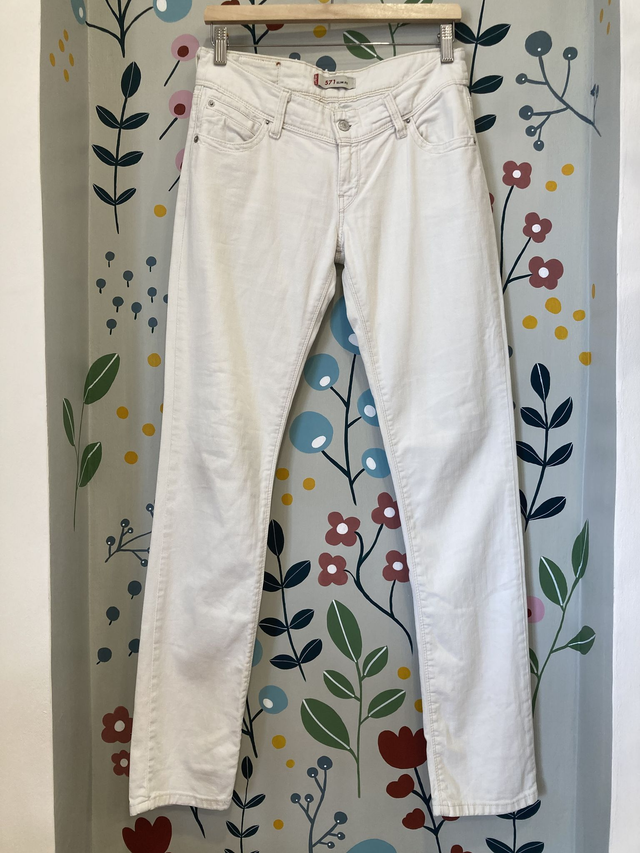 Levi’s 571 Slim Fit