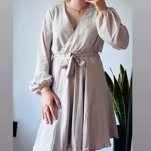Beige jurkje 