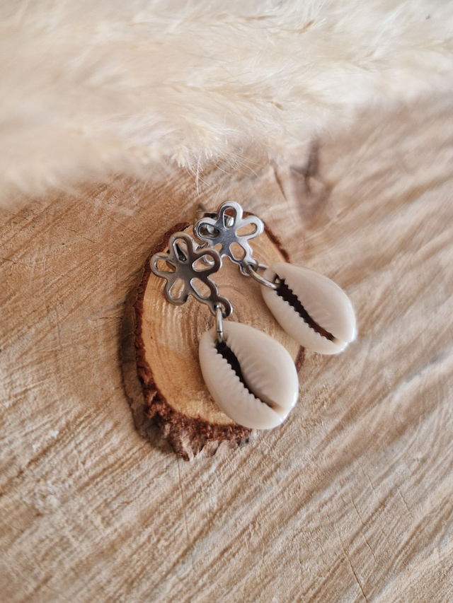 Boucles d'oreilles "Coquillages" - Support fleur