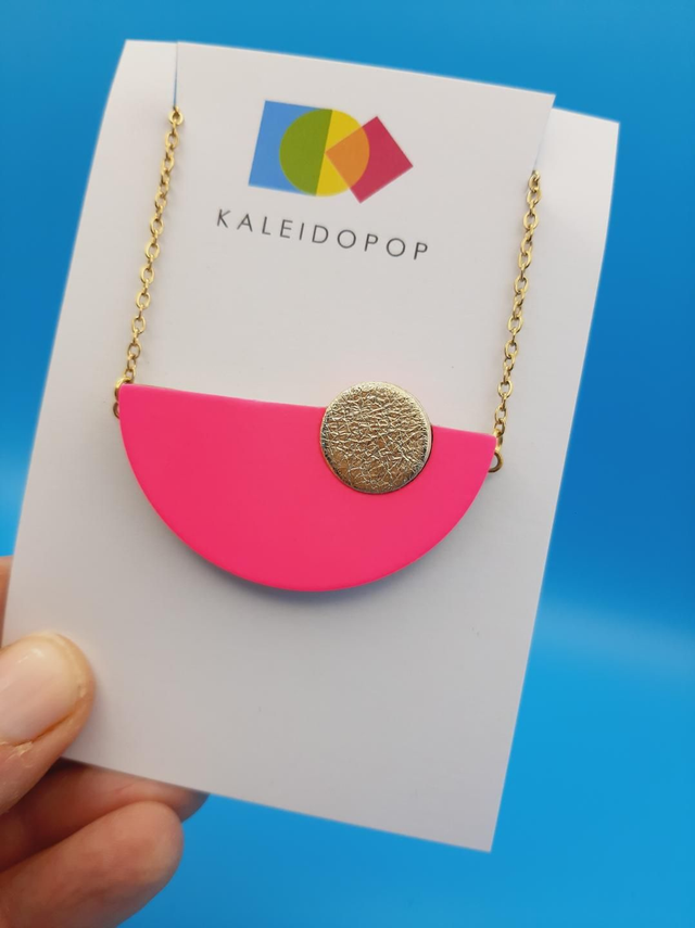 Semi-circular pendant - neon pink