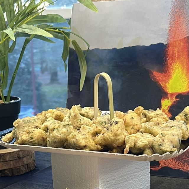 Boîte de 6 acras de poisson + 2 gratuits