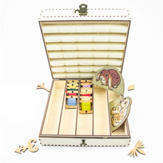 Embroidery Craft Wooden (Ivory) Needle Organizer Box