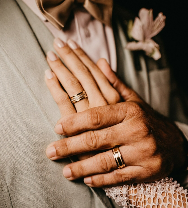 Mariage forfait journée Développement numérique (Clef USB incluse), Me contacter. Tarif de base, devis selon demande.