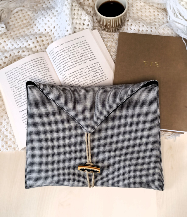 Pochette à livres Libra (broché) - Givre