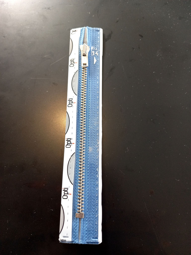 M40 / kleur 235 Opti Rits metaal (zilver)