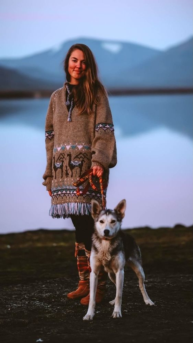 Llama Adventure Sweater Kit - Col 06 (Nude & Bark Heather Rauma Vams) - Wool & Pattern - Linka Neumann