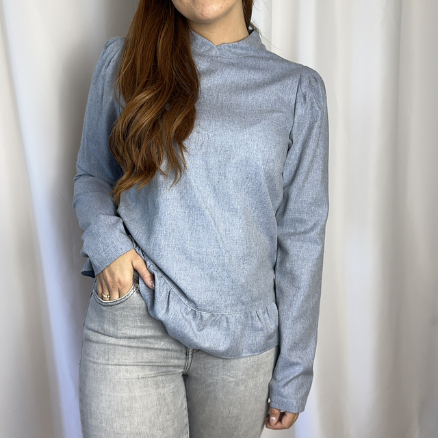 Bluse mit leichten Puffärmel