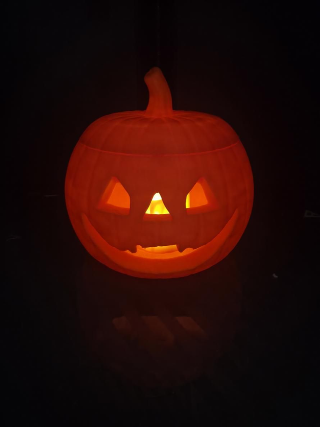Zucca Decorativa con Candela LED – Stampa 3D in PLA Plus