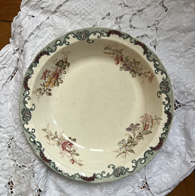 Plat creux Choisy le roi décor floral polychrome - terre de fer