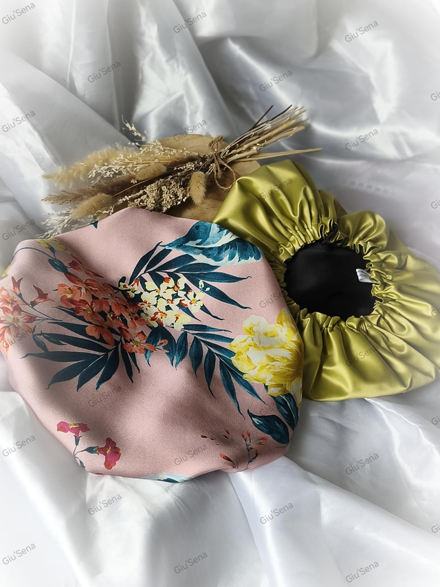 Bonnet satin réversible