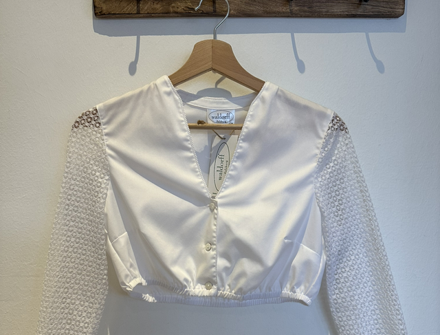 Dirndlbluse