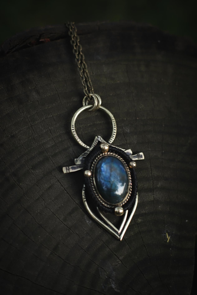 Vénus & Lotus - Vénus labradorite 