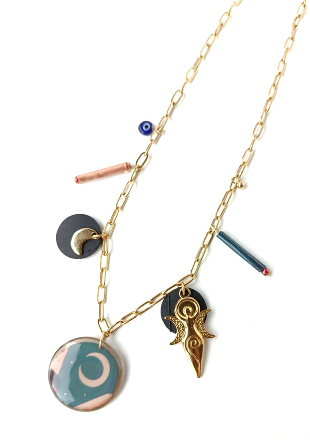 Collier à Breloques Upcyclé Carte de Tarot, Chambre à Air & Aluminium Recyclés - Lunaire