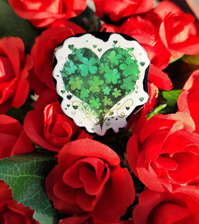 Pin's cœur trèfles à 4 feuilles