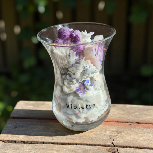 Violette (chantilly)