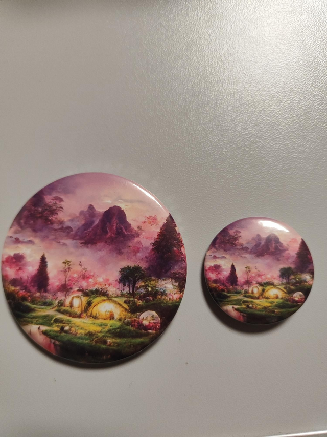 Phantasiedorf Button 