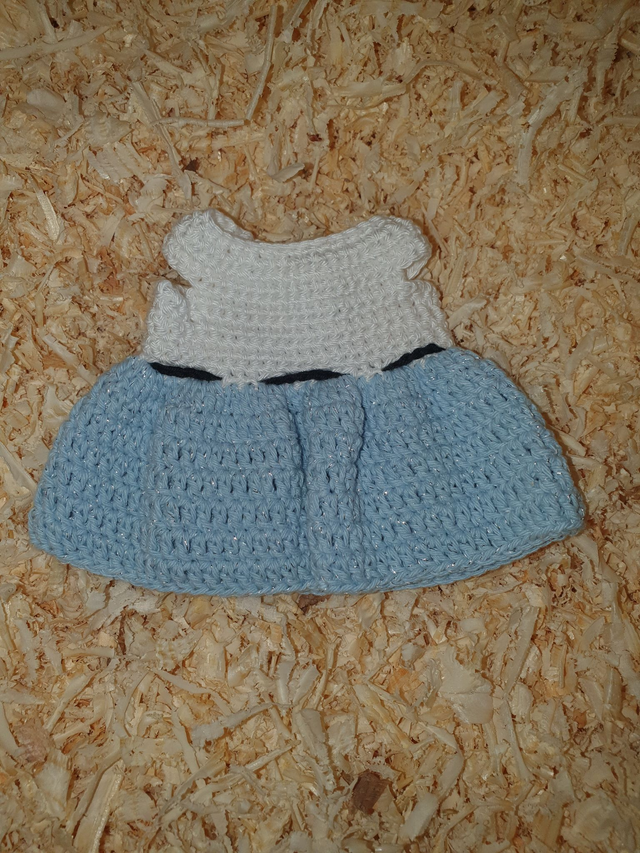 Robe pour Camille Blanche et Bleue avec ceinture (seule)