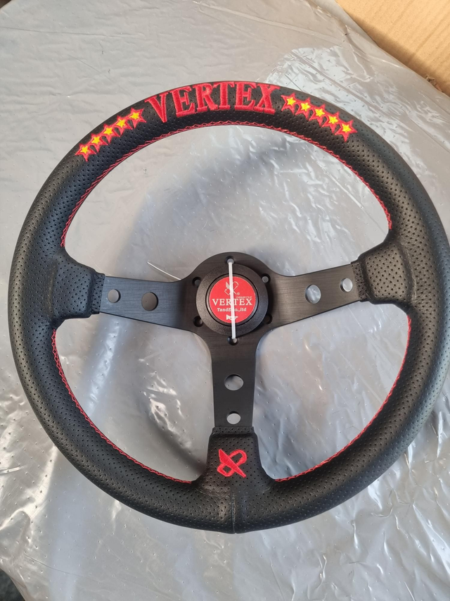 Deep dish red vertex steering wheel+boss