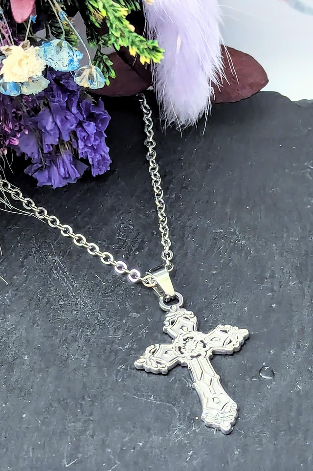 Stainless Steel Necklace with Patterned Cross Pendant.