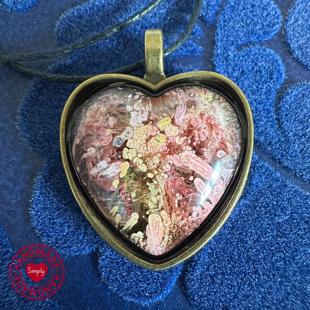 Pendant - Peach/Pink Petri Heart